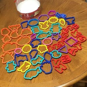 53 Betty Crocker Cookie Sandwich Cutters Animals Letter Numbers Bundle H…